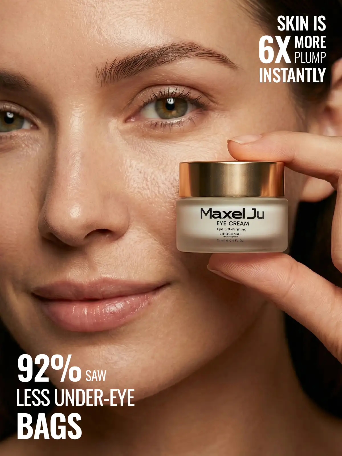 Frau verwendet Maxel JU Eye Cream