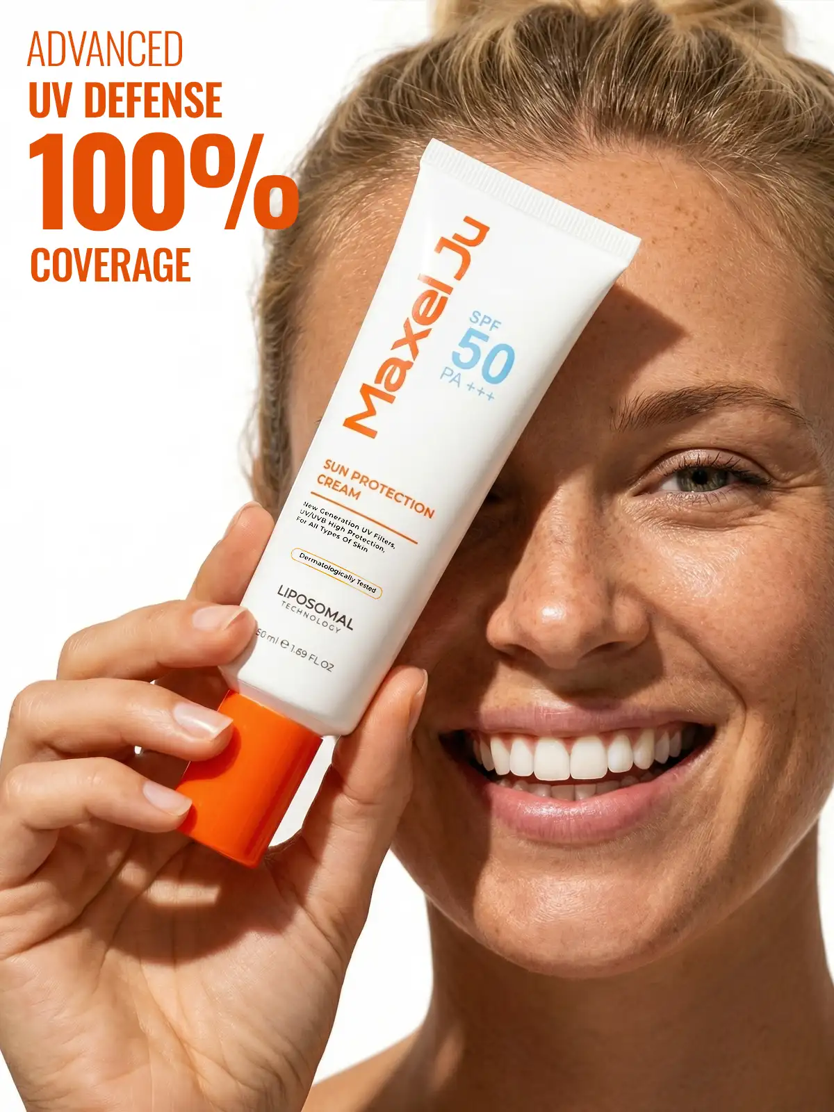 Frau verwendet Maxel JU Sun Protection Cream